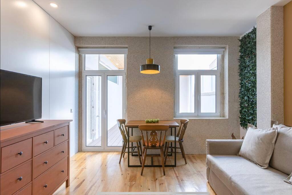 The Kiss - 1 Bedroom Apt With Terrace Porto Exterior photo